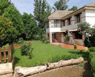 Garden of House or chalet to rent in Malpica de Tajo  with Air Conditioner and Swimming Pool