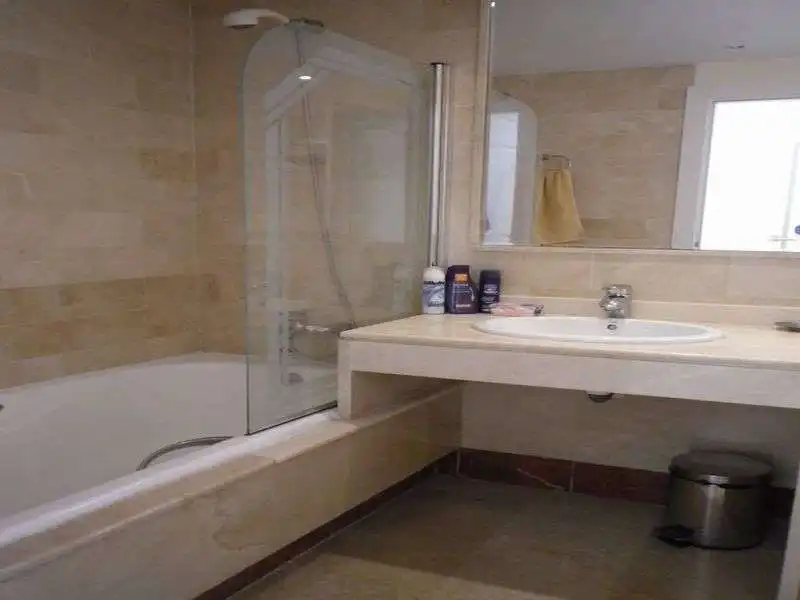 Apartments for sale in Puente Romano