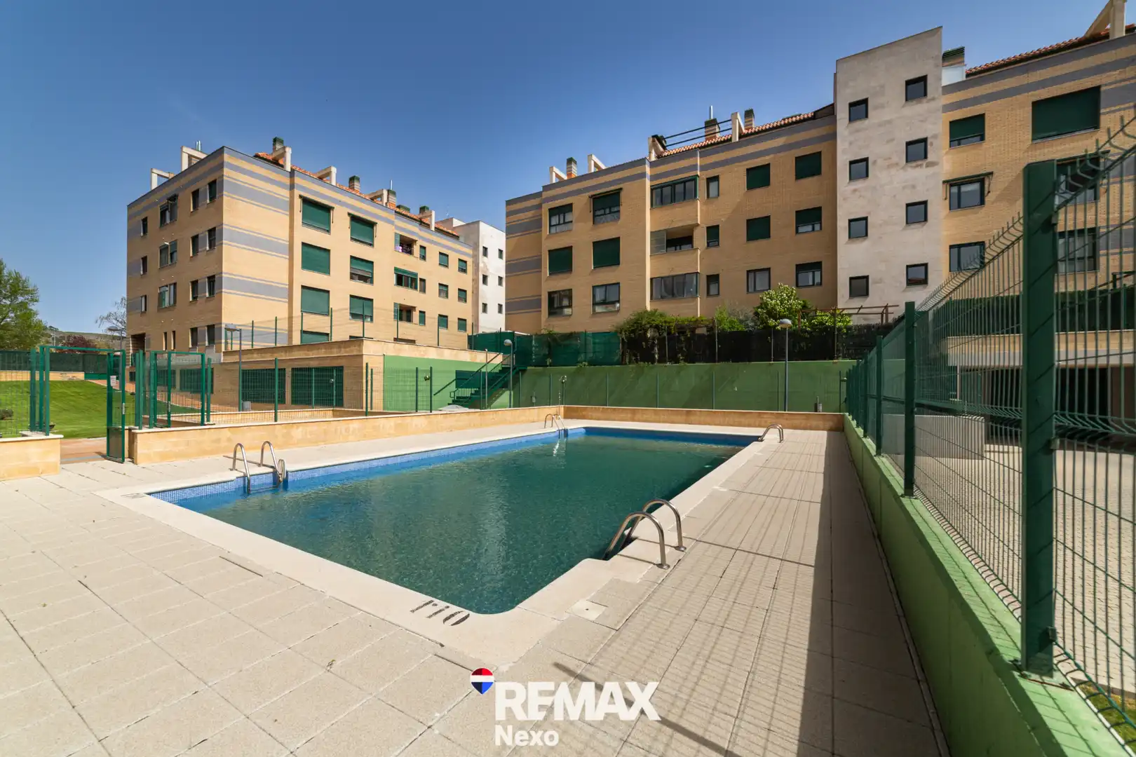 Piscina de Piso en venta en Arroyo de la Encomienda con Calefacción, Parquet y Terraza