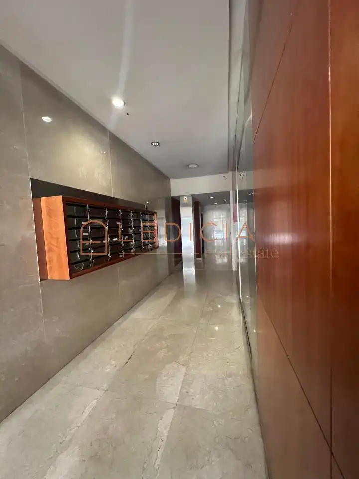 Estudio en venta en PI Y MARGALL, Casco Vello
