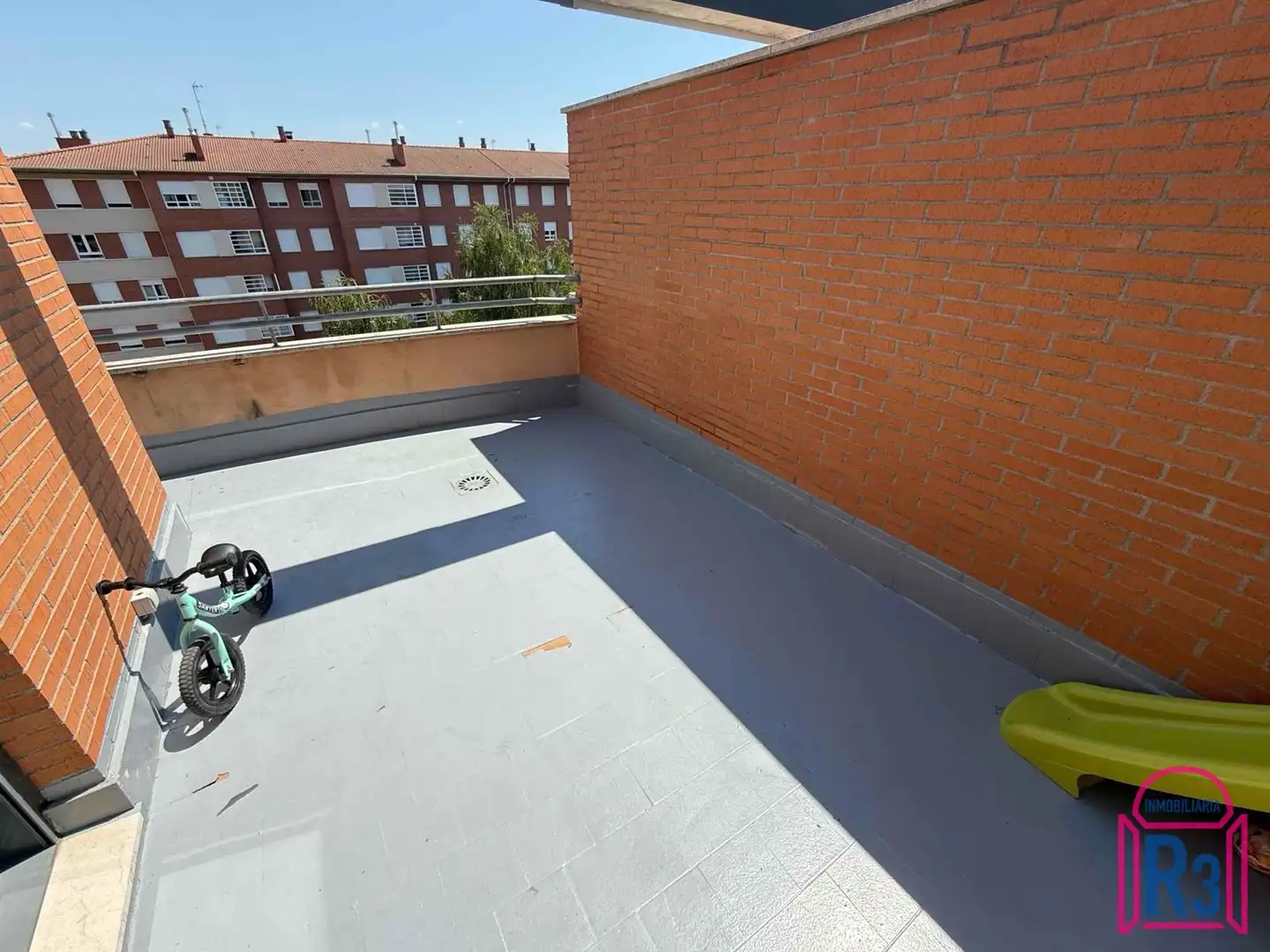 Terraza de Ático de alquiler en León Capital  con Aire acondicionado, Calefacción y Terraza