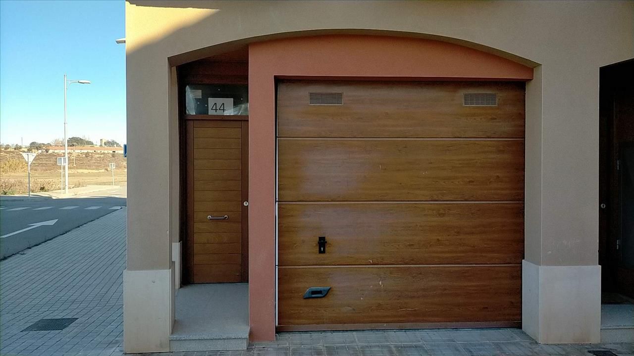 House or chalet for sale in Binéfar  with Balcony