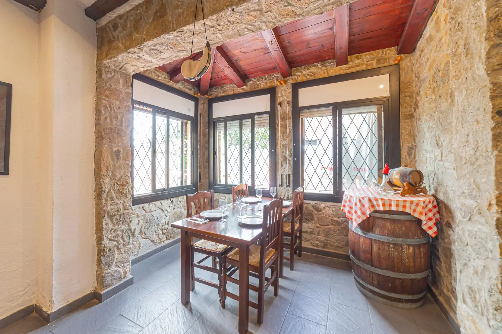 Dining room of Commercial properties for sale in Barcelona