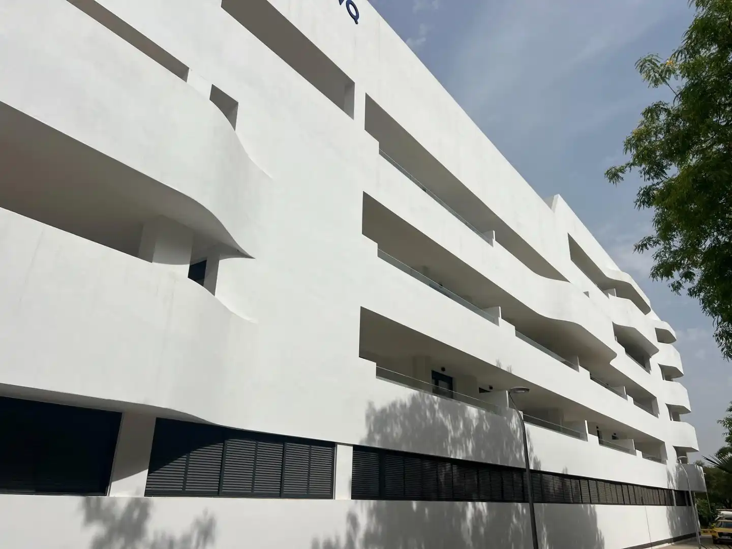 Vista exterior de Pis de lloguer en Sevilla amb Aire condicionat, Terrassa i Traster