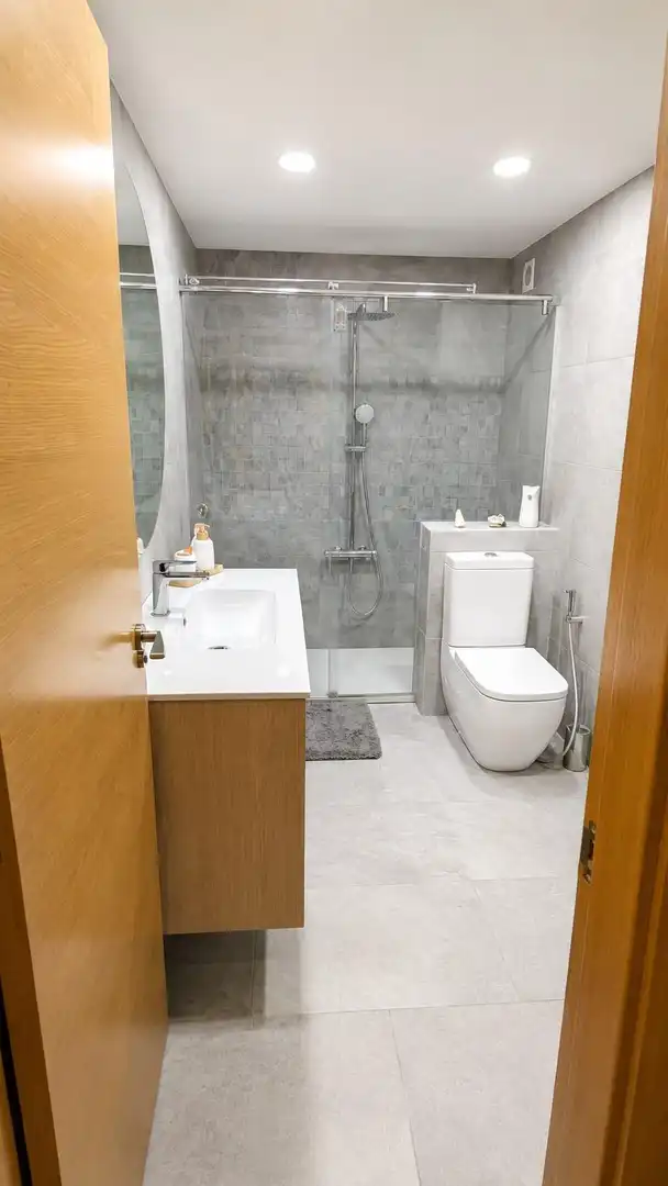 Bathroom of Flat for sale in Valencia  with Balcony