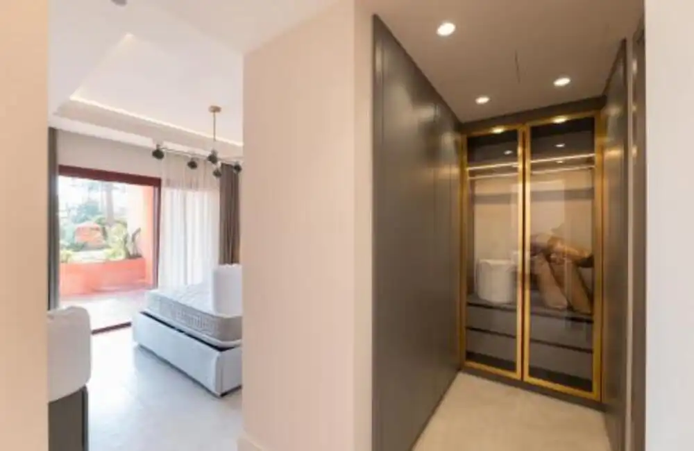 Ground floor for rent in Estepona  with Air Conditioner, Terrace and Storage room