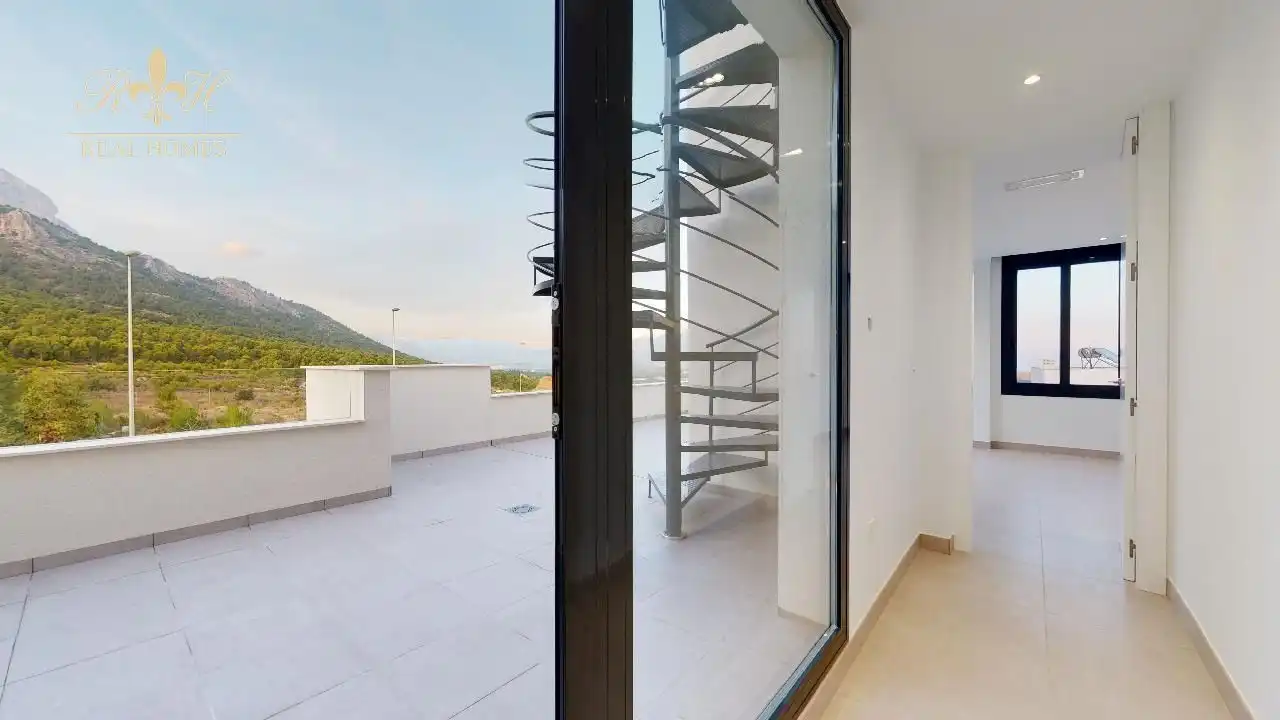 Casa o chalet en venta en Polop con Aire acondicionado, Calefacción y Trastero