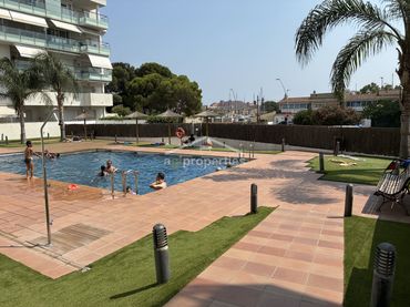 Apartamento con piscina en venta en Crtra. de Besalu a Roses, 17480 149