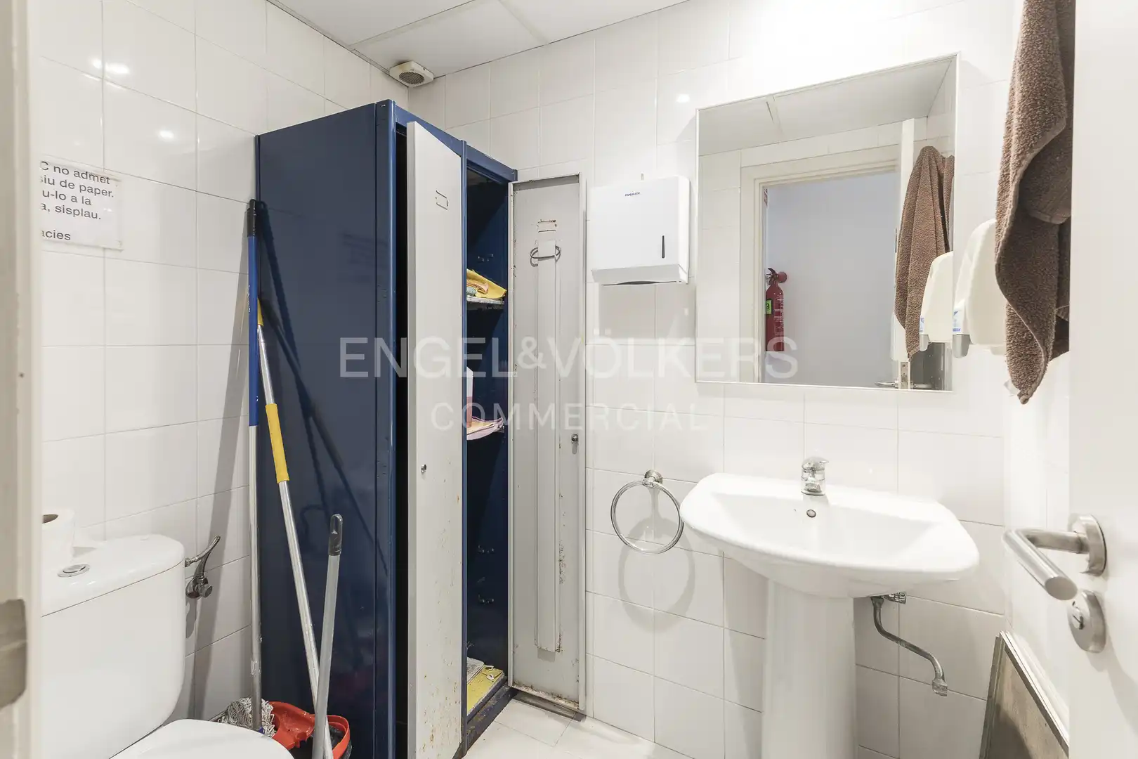 Baño de Oficina en venta en Barcelona con Aire acondicionado