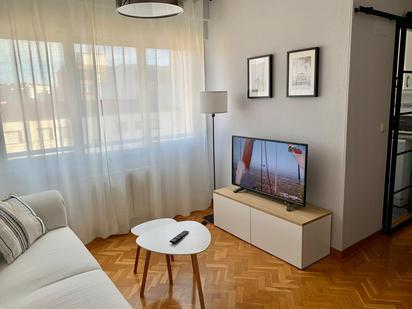 Living room of Apartment to rent in  Zaragoza Capital