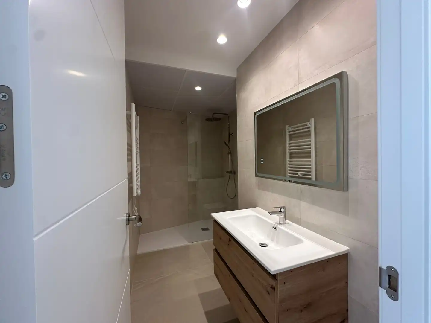 Baño de Piso en venta en Pozuelo de Alarcón con Aire acondicionado, Calefacción y Horno