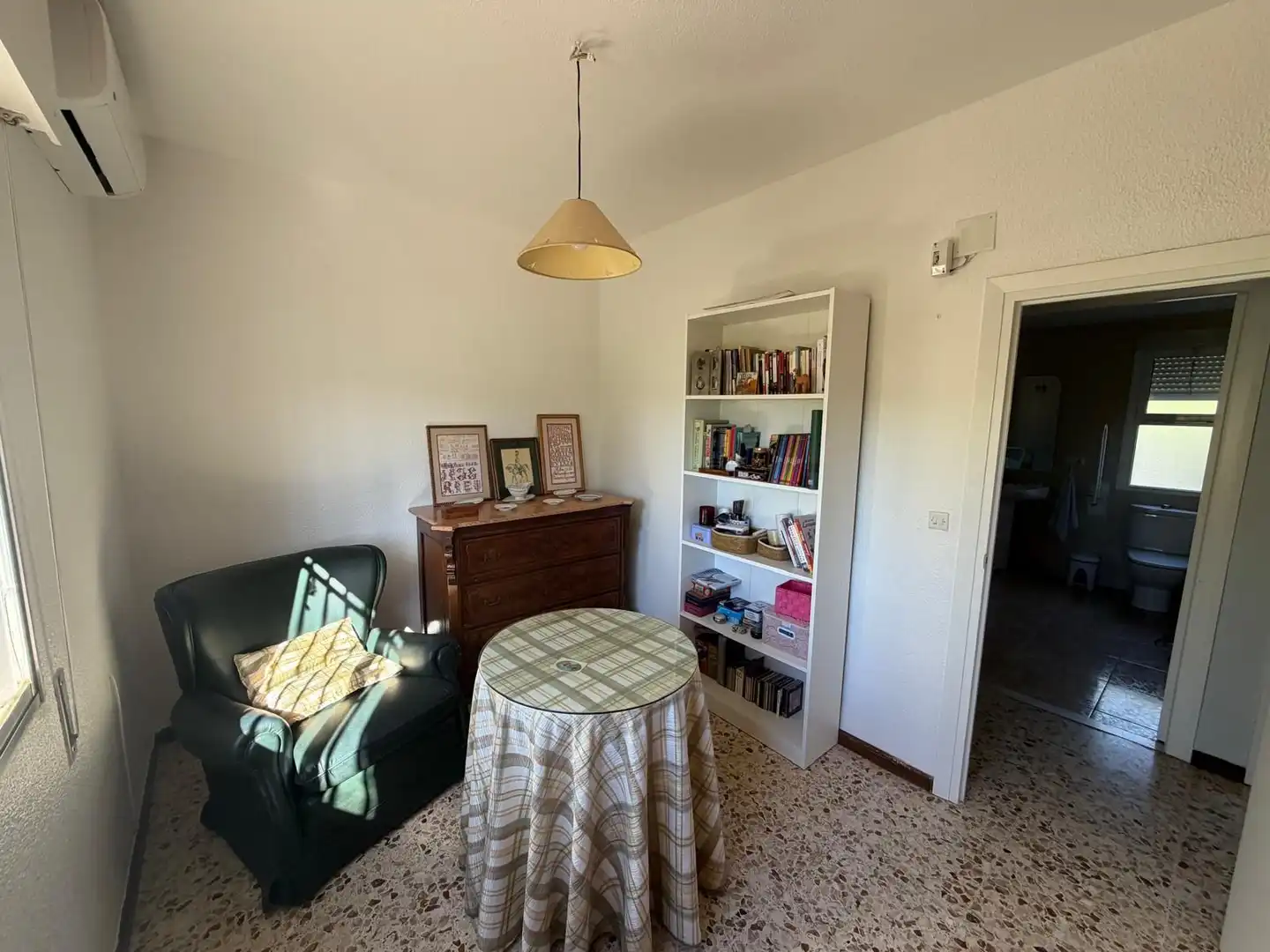 Sala d'estar de Casa o xalet en venda en El Ejido amb Aire condicionat, Jardí privat i Traster