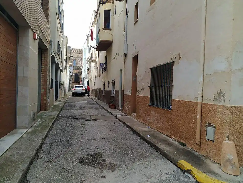 Vista exterior de Apartamento en venta en Santa Bàrbara
