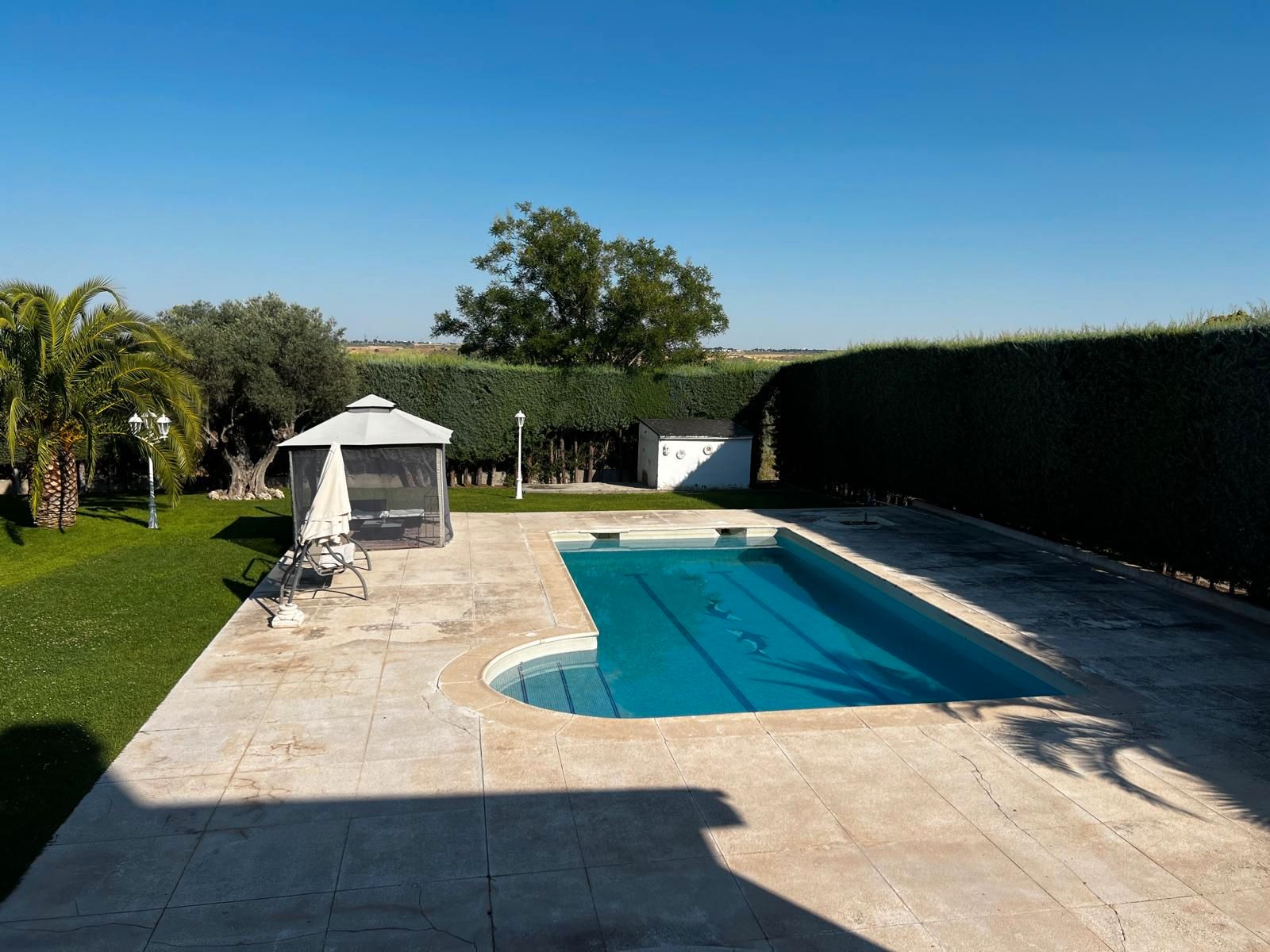 House or chalet to share
