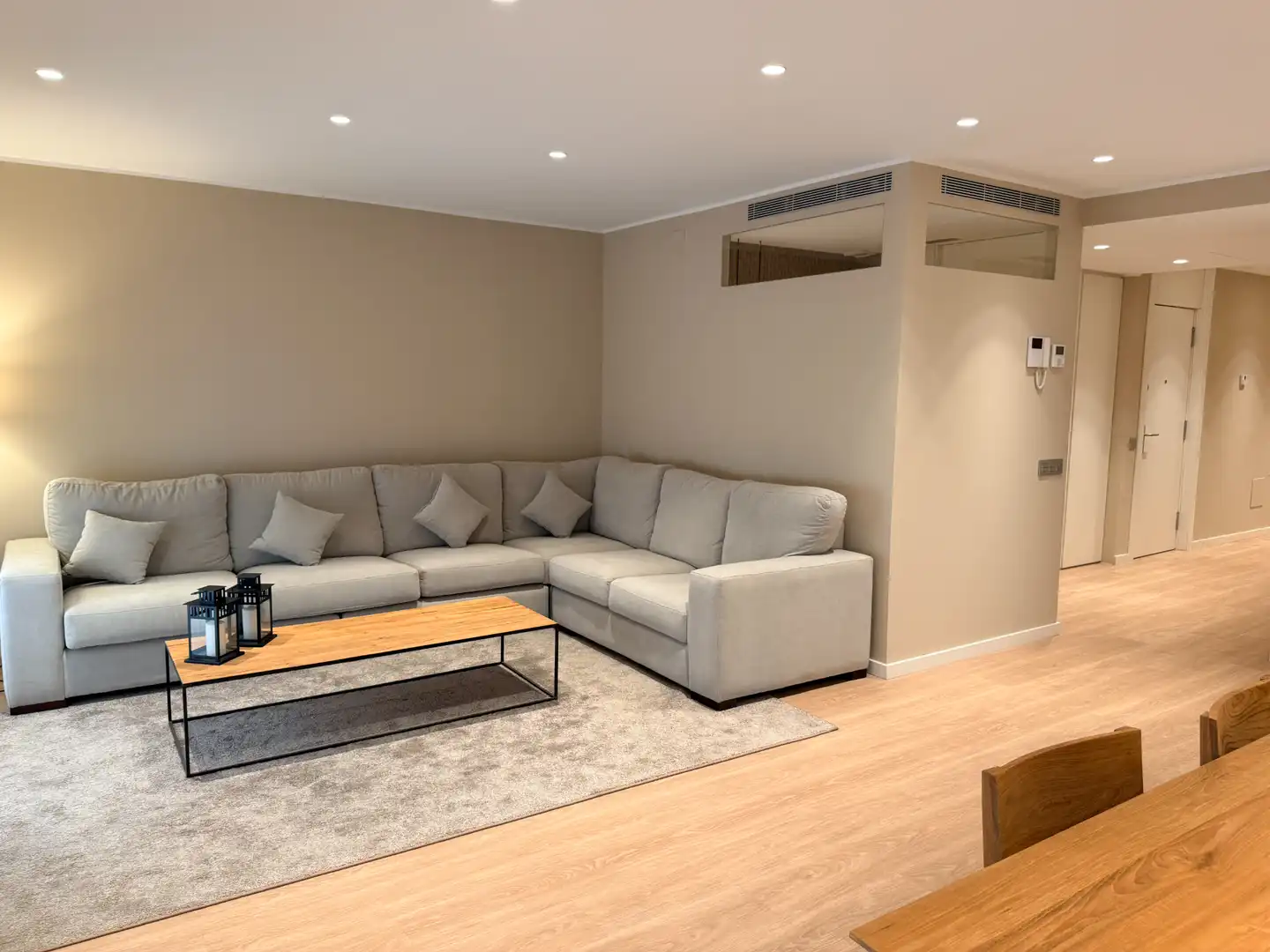 Piso con terraza en venta en Avinguda Prat de la Riba 3, imagen 4