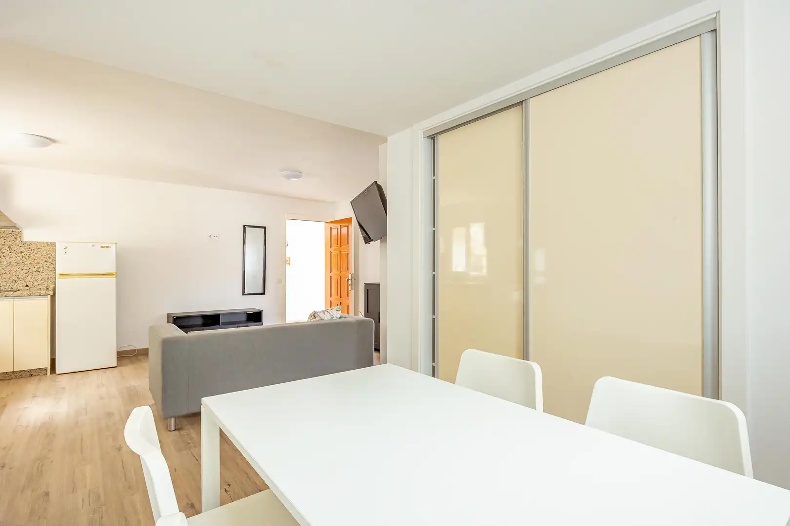 Sala d'estar de Casa o xalet en venda en Las Palmas de Gran Canaria amb Aire condicionat, Jardí privat i Terrassa