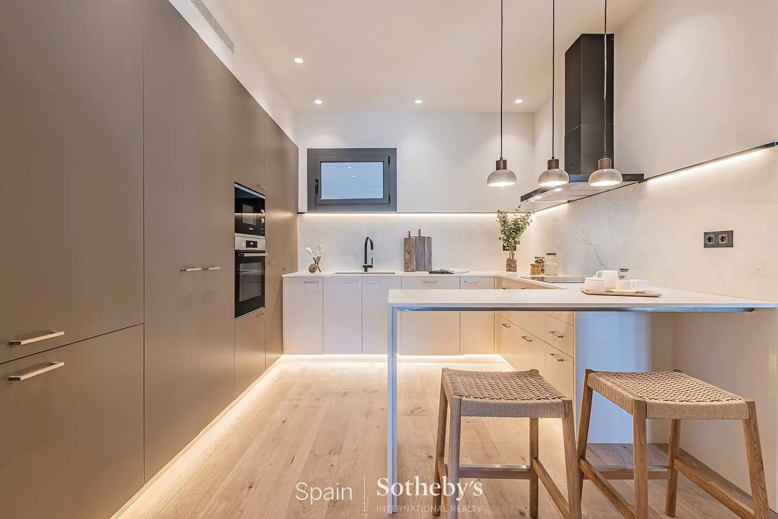 Apartament amb ascensor en venda a Gran Via de les Corts Catalanes, imagen 30