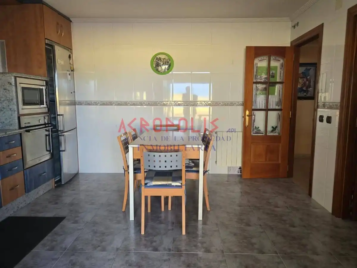 Kitchen of Houses for sale in Onzonilla  with Heating, Terrace and Storage room
