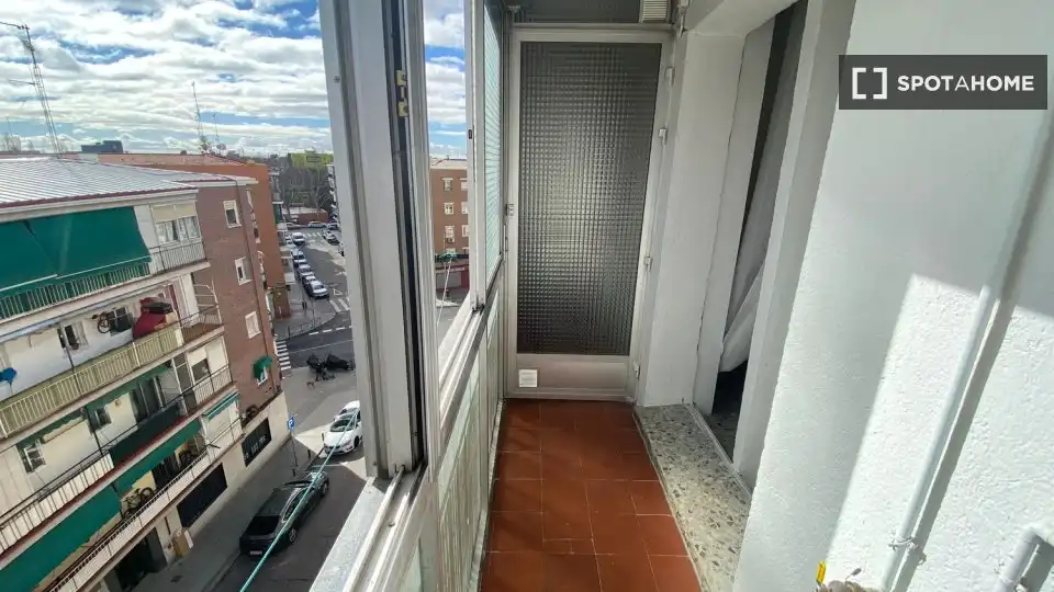 Terrassa de Pis de lloguer en Madrid amb Aire condicionat, Calefacció i Moblat