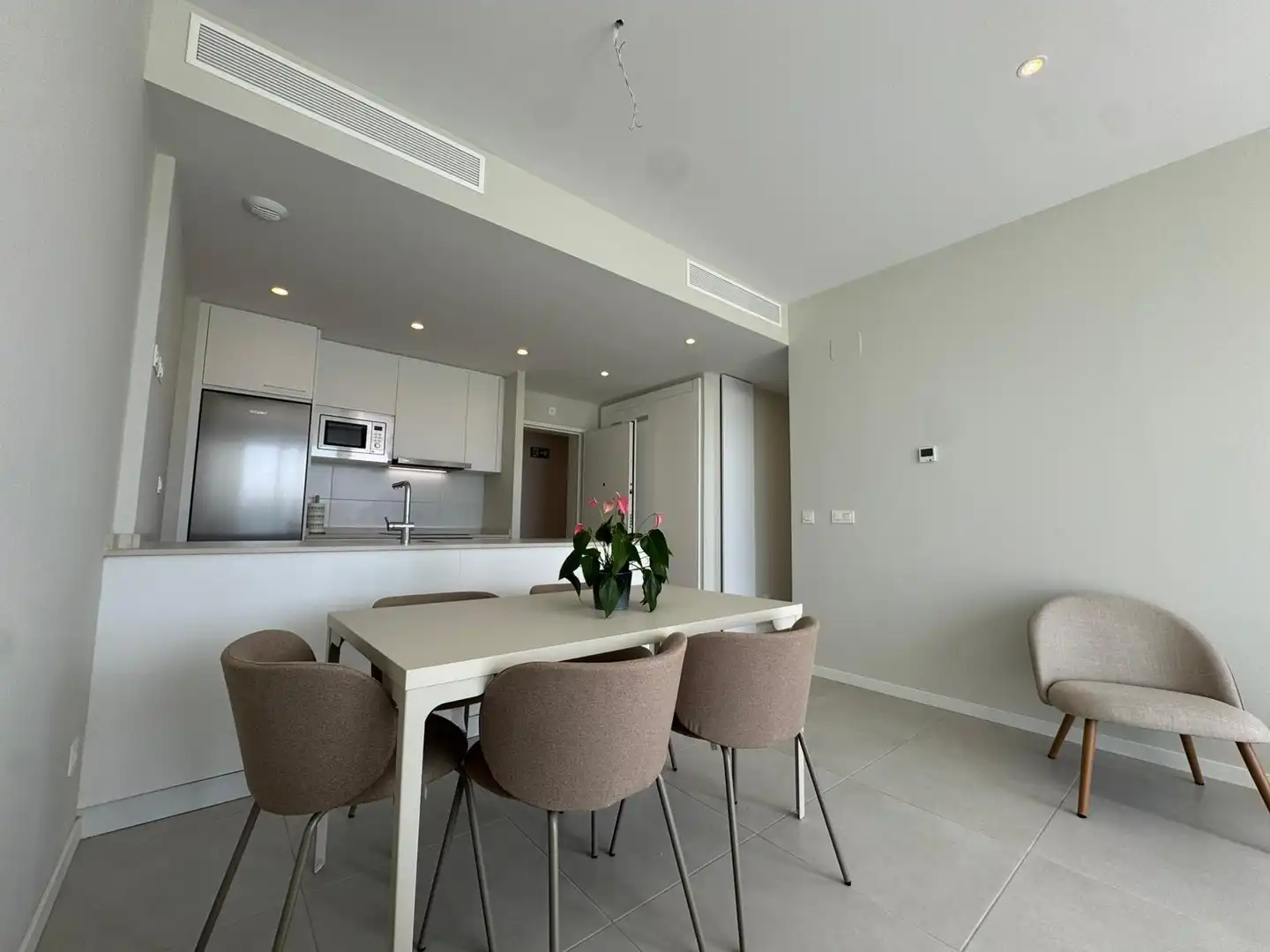 Menjador de Apartament en venda en Chipiona amb Aire condicionat, Terrassa i Traster