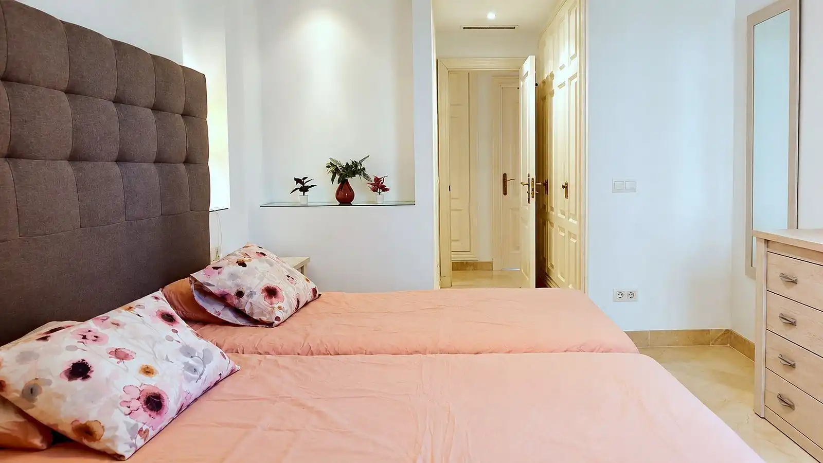 Apartment with pool for sale in Urbanizacion Majestic Hills 10, imagen 14