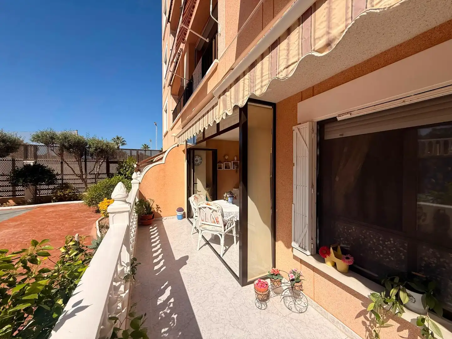 Terraza de Apartamento en venta en Guardamar del Segura con Terraza, Trastero y Piscina comunitaria