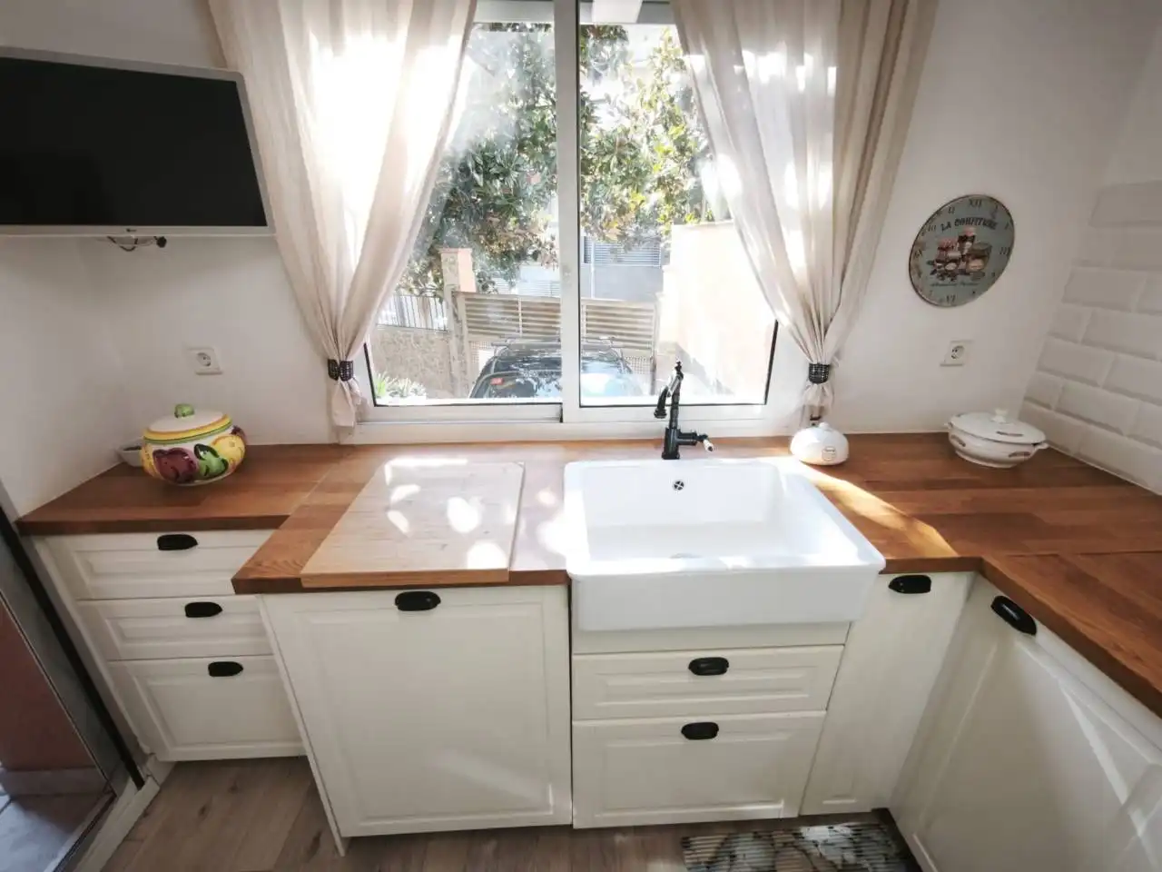 Cocina de Casa o chalet en venta en Santa Coloma de Gramenet con Aire acondicionado, Jardín privado y Parquet