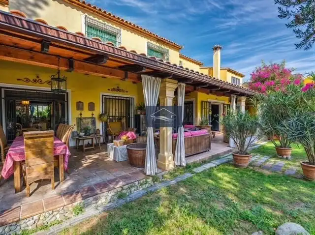 Villa mit Pool zum Verkauf in Calle del Chopo, imagen 2