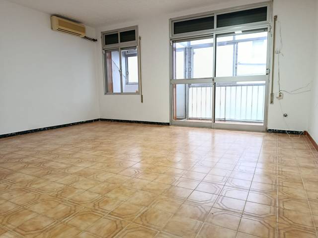 Piso en Venta en Carrer de la Selva en Sant Crist