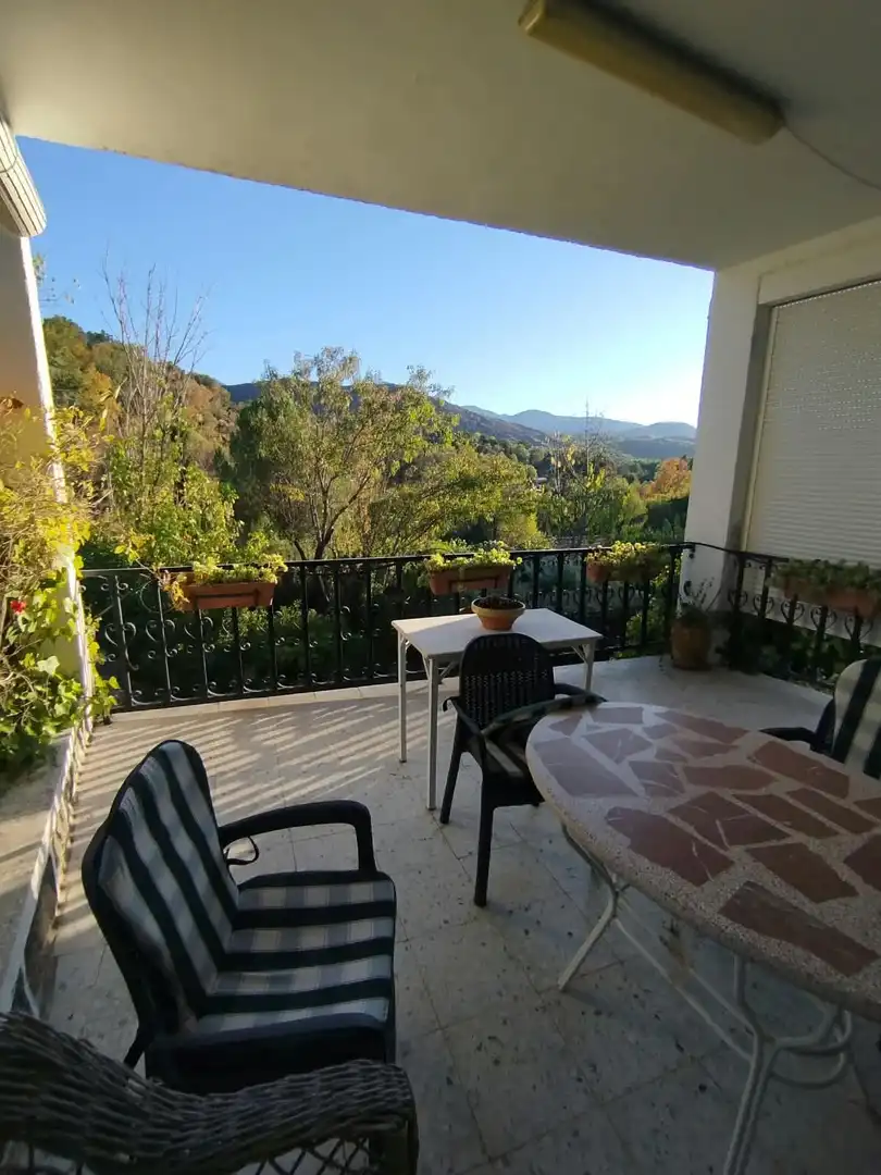 Casa amb jardí en venda a Burgohondo