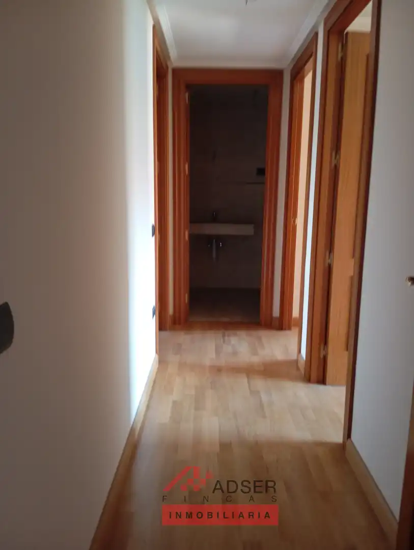 Piso en venta en  Logroño con Calefacción, Jardín privado y Parquet