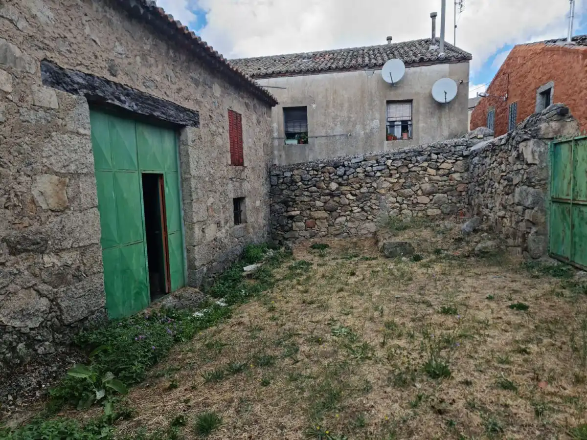 Casa o chalet en venta en Navalperal de Pinares con Calefacción, Terraza y Trastero