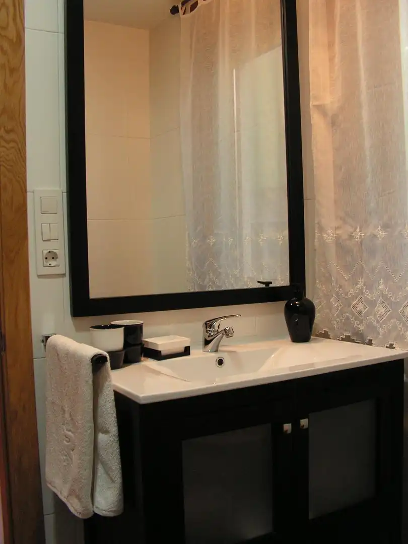 Baño de Piso en venta en Malpica de Bergantiños con Amueblado