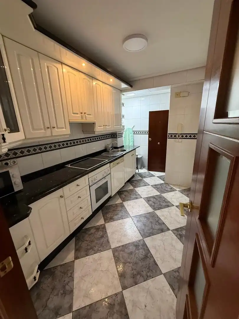 Piso con ascensor en venta en Paseo Paseo Victoria, imagen 5