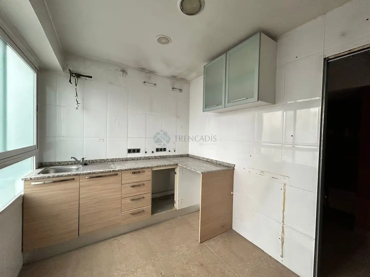 Cocina de Local en venta en Urbanizaciones