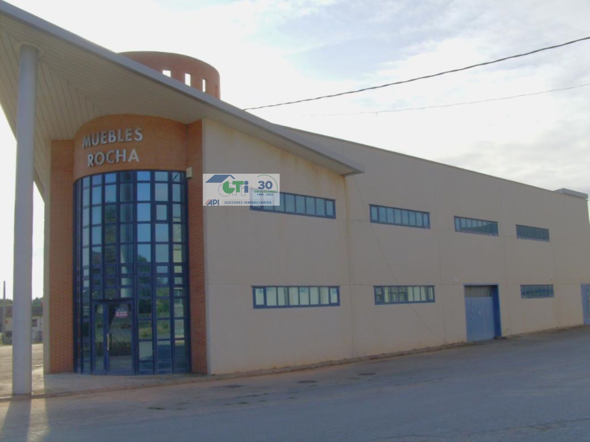 Vista exterior de Nau industrial en venda en Nájera