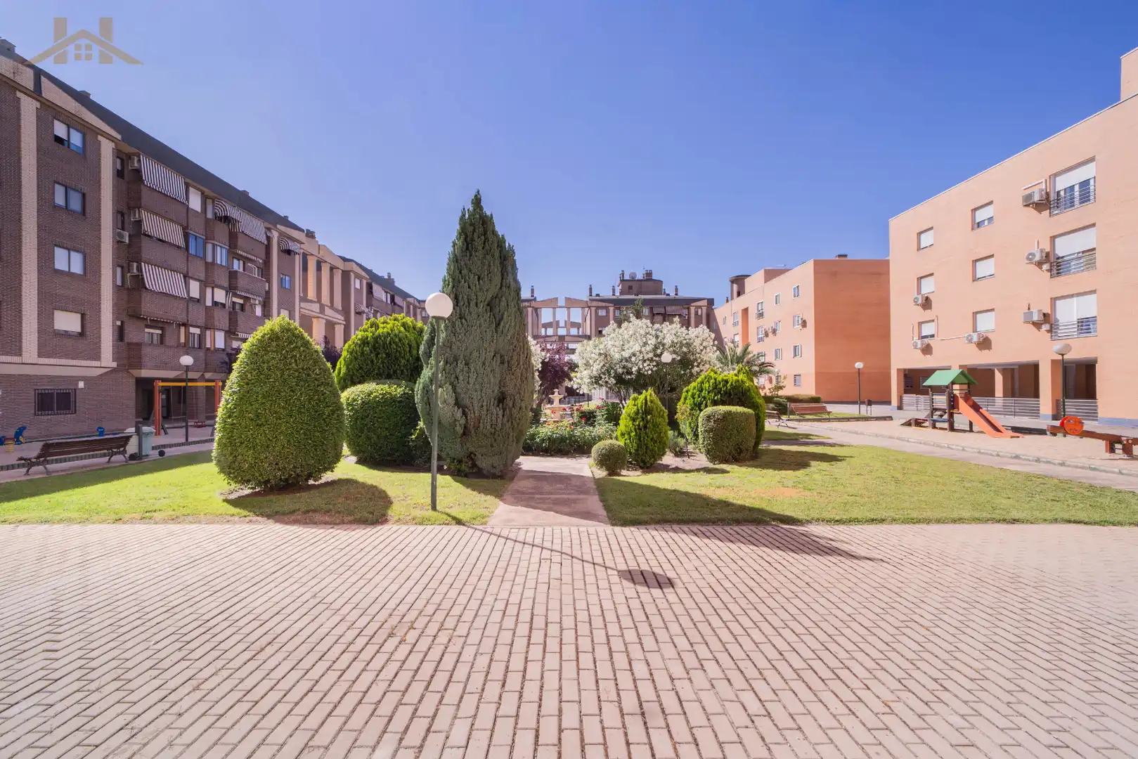 Vista exterior de Piso en venta en Leganés con Aire acondicionado, Balcón y Piscina comunitaria