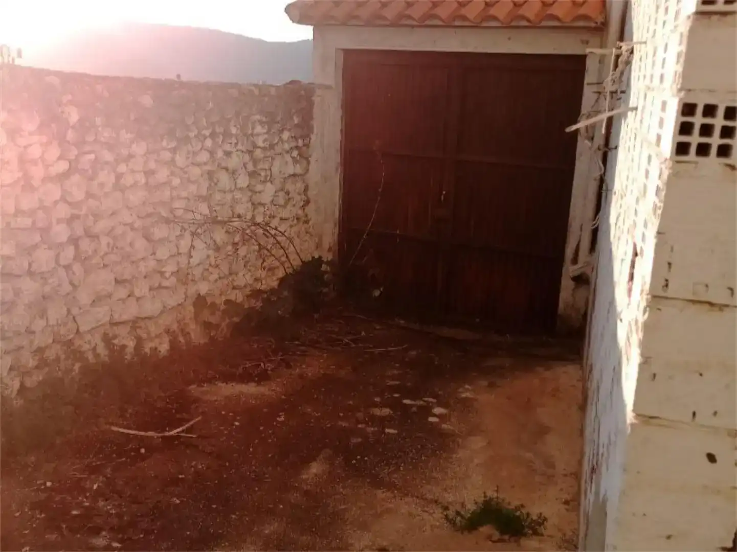 Casa adosada en venda en Benatae