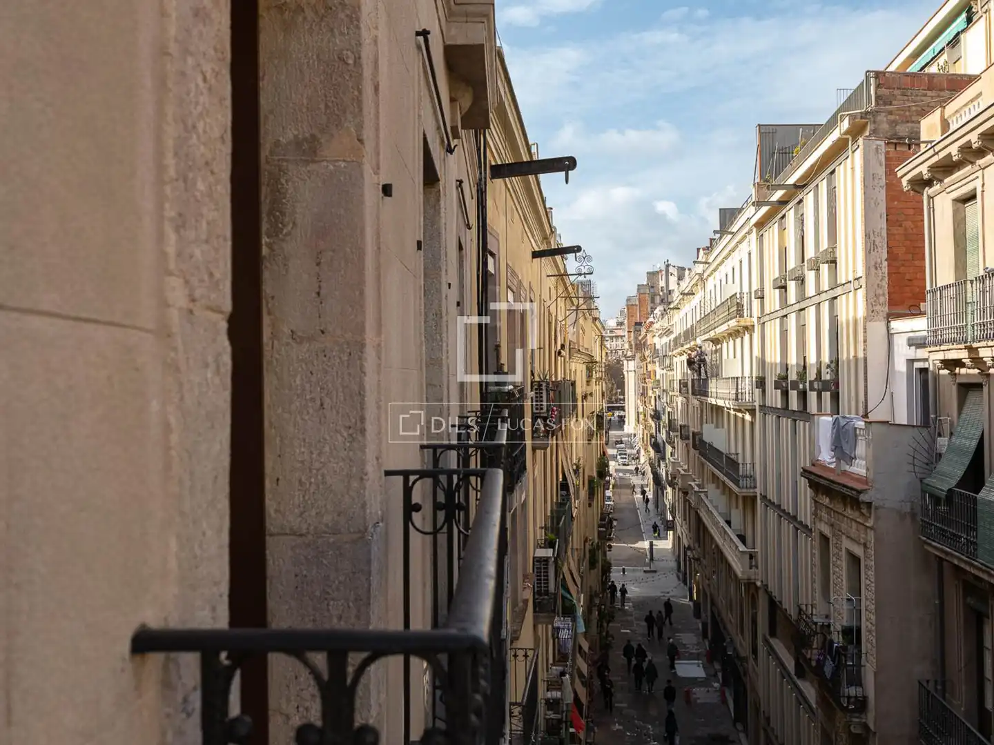 Vista exterior de Piso en venta en Barcelona con Aire acondicionado, Terraza y Piscina
