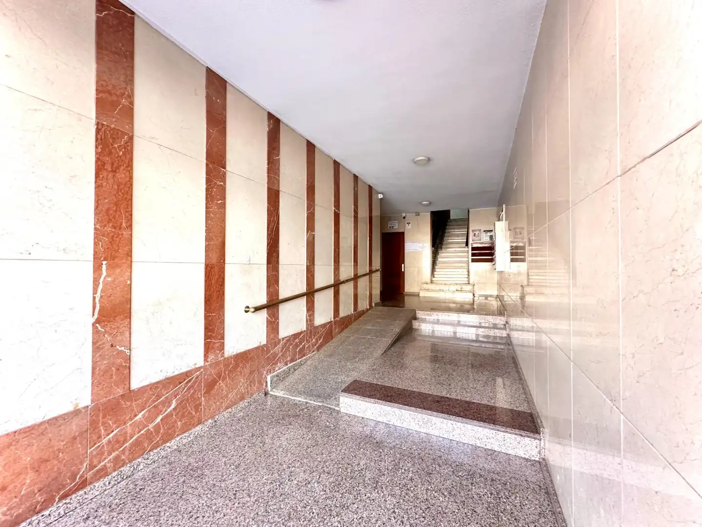 Pis amb ascensor en venda a Avenida DE DILAR, imagen 37