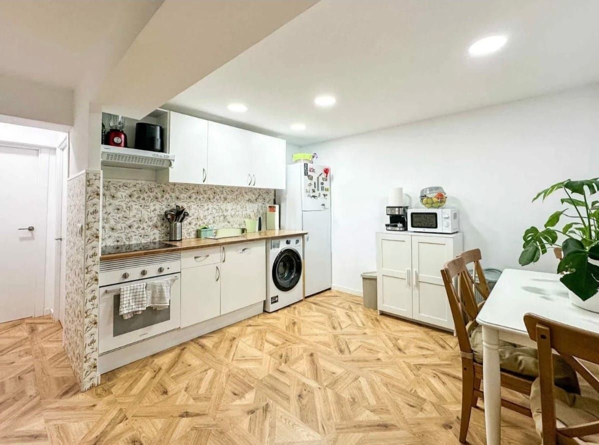 Flat for sale in Calle Marcelino Castillo, Aluche, Latina