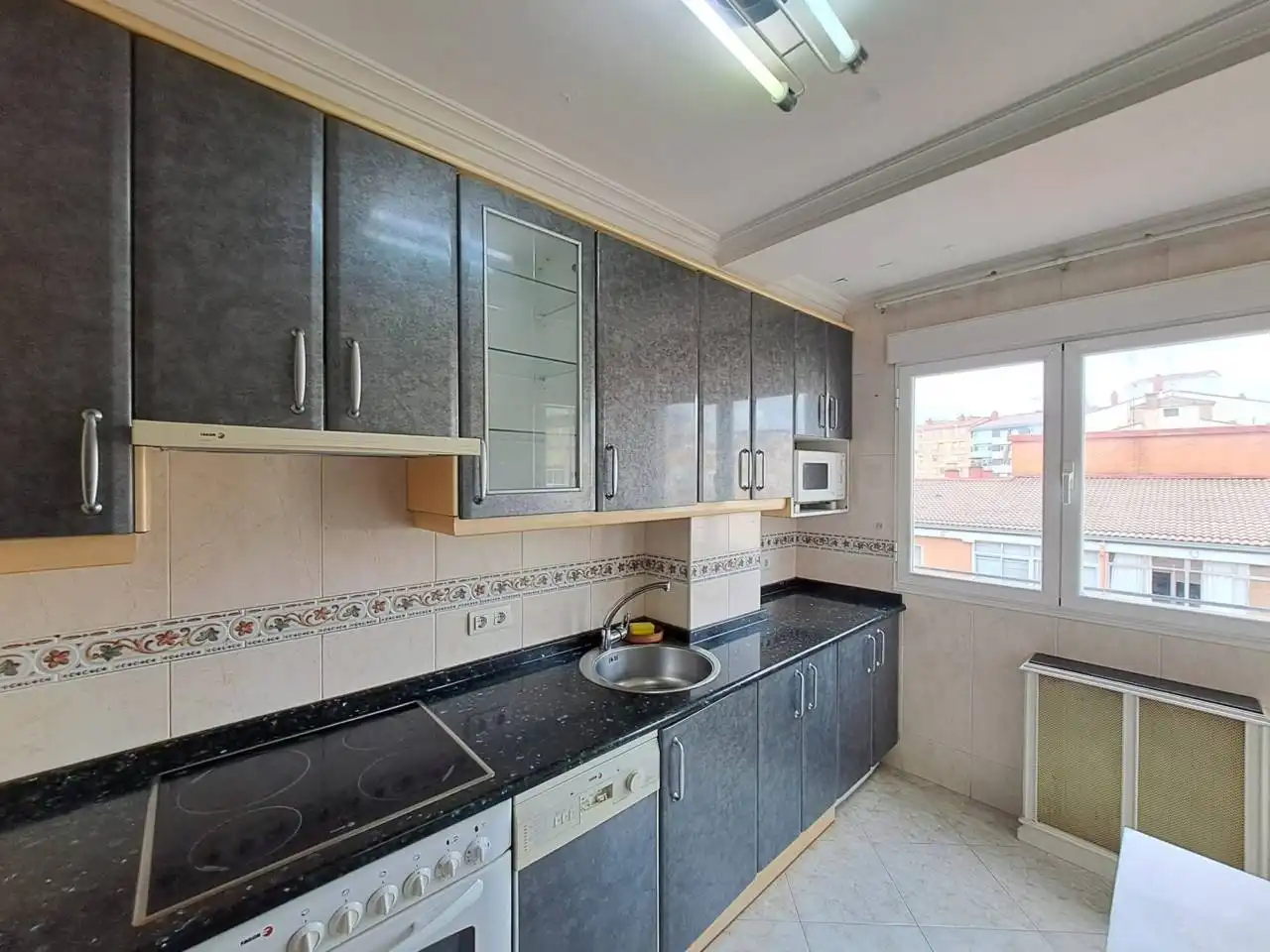 Kitchen of Flat for sale in Burgos  with Heating and Terrace