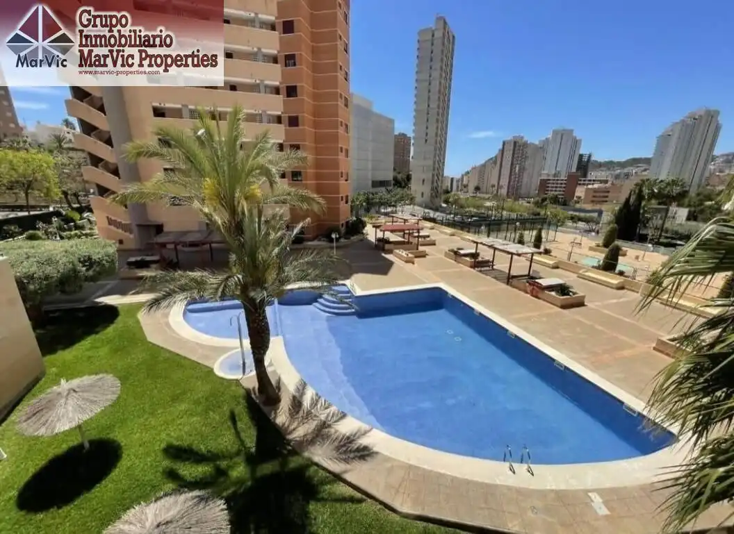Pis en venda a Calle ACTOR LUIS PRENDES, Playa Poniente