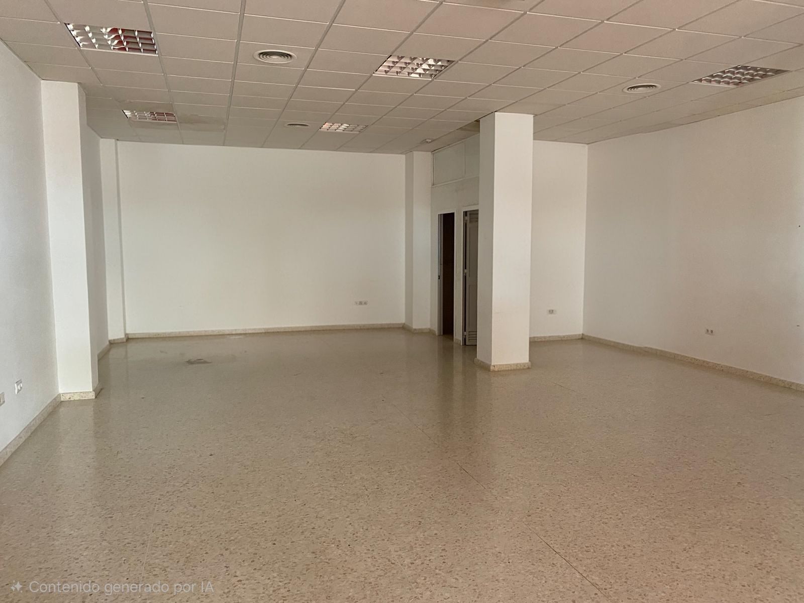 Local en venta en Olivares