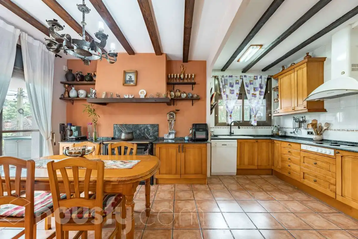 House with pool for sale in Avinguda de Corbera ., imagen 14