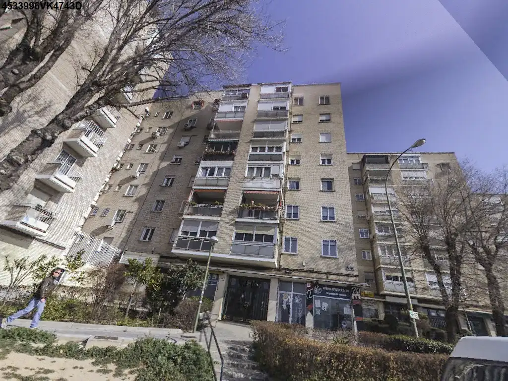 Vista exterior de Piso en venta en Madrid