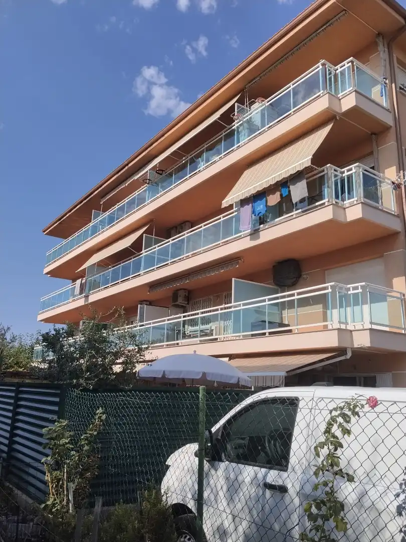 Pis amb piscina en venda a Carrer Segre, imagen 7