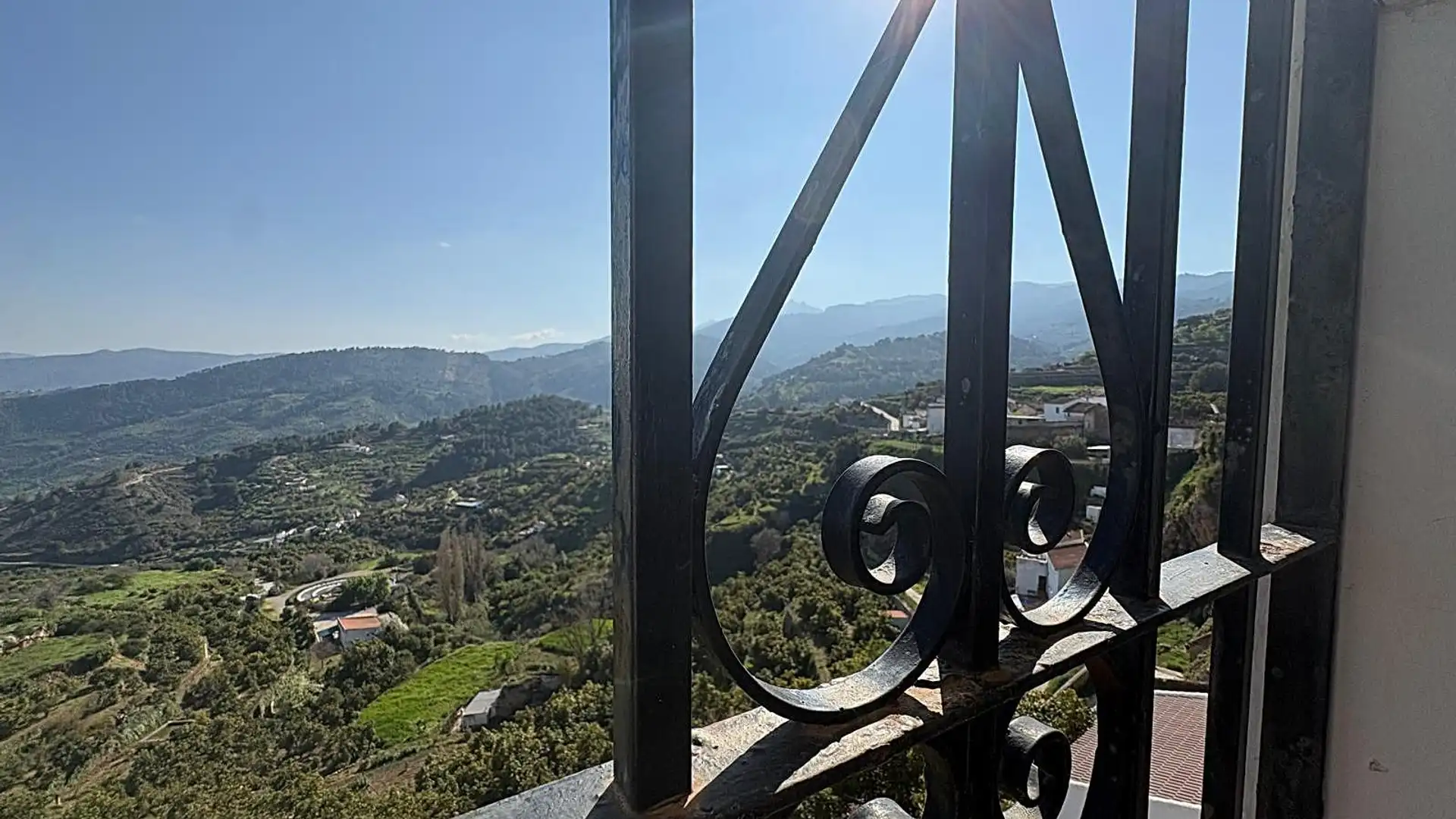 Exterior view of Country homes for sale in Yunquera  with Terrace, Furnished and Balcony