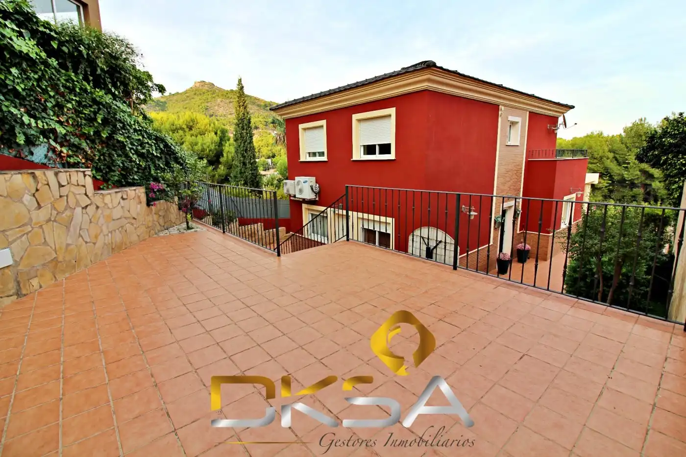 Vista exterior de Casa o xalet en venda en Benicasim / Benicàssim amb Aire condicionat, Calefacció i Jardí privat