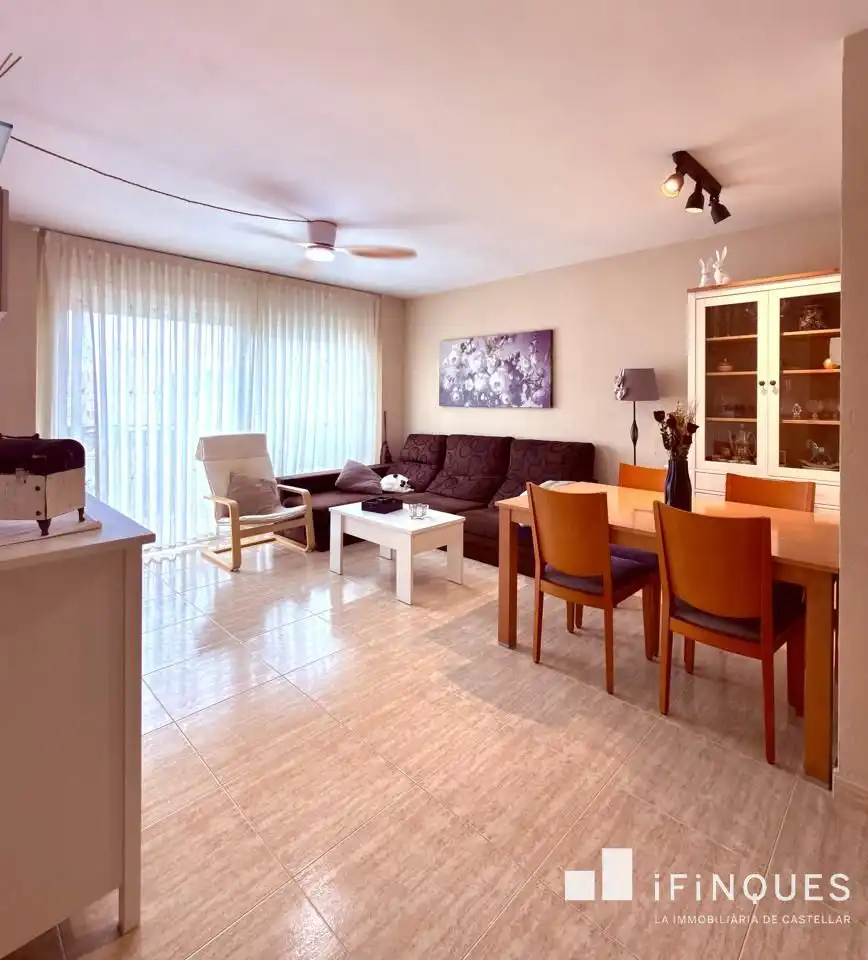 Living room of Flat for sale in Castellar del Vallès  with Heating, Balcony and Internet